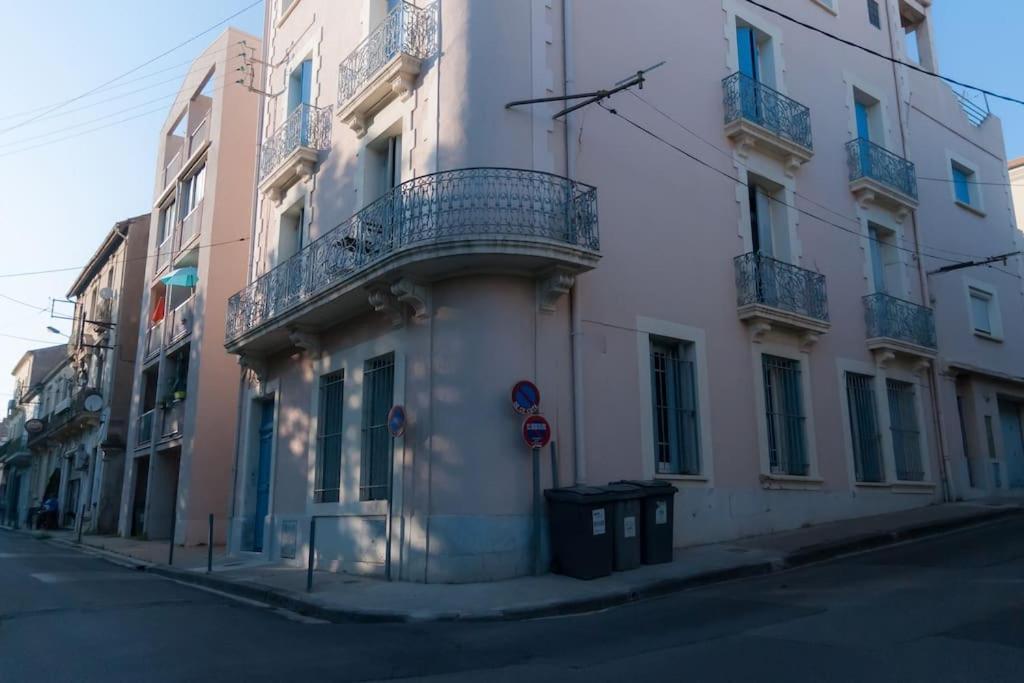 Emile Zola - Grand Appartement Proche Gare Et Polygone - Parking Gratuit- Béziers Esterno foto
