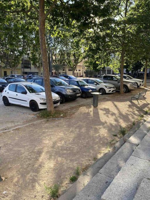 Emile Zola - Grand Appartement Proche Gare Et Polygone - Parking Gratuit- Béziers Esterno foto